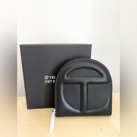 Telfar Handbags - Telfar NWT black leather wallet unisex rare spring summer
